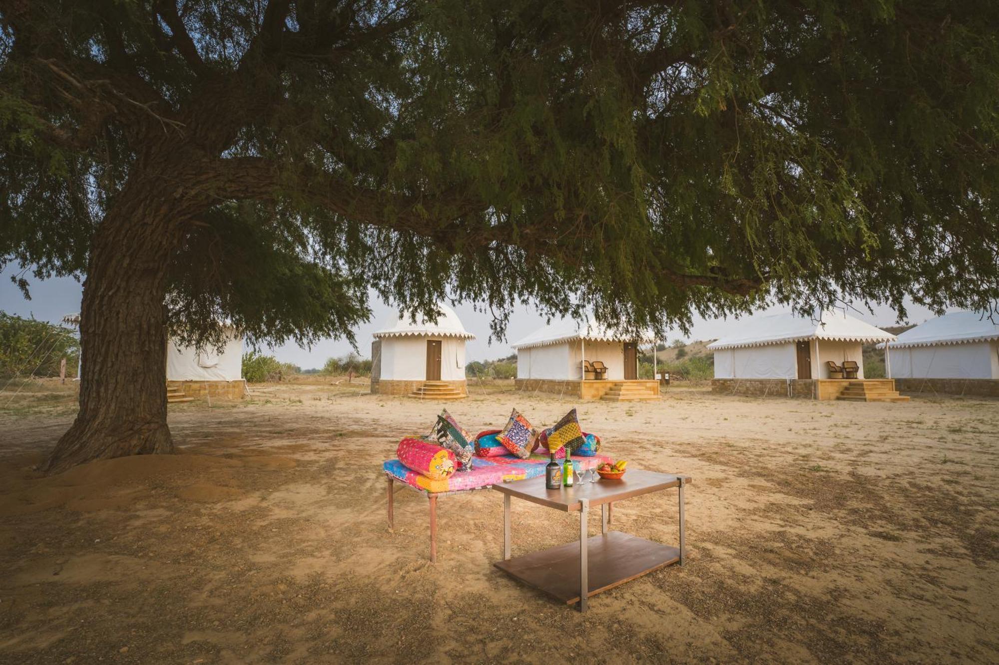 Отель Sonal Desert Camp Джайсалмер Экстерьер фото